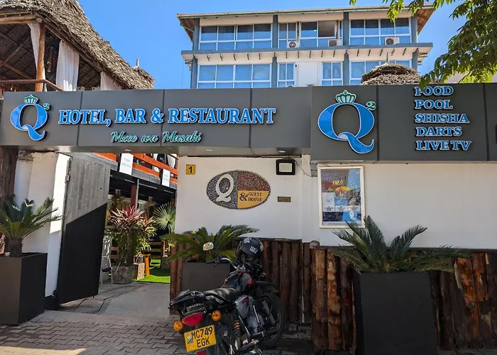 Q2 Bar & Guesthouse