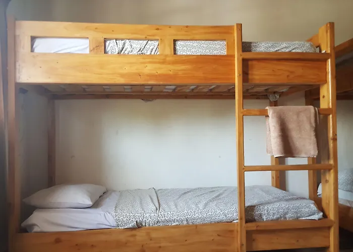 Q-Bar&Guesthouse