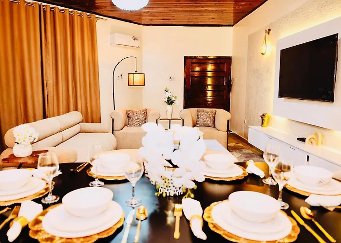 Prevail Apartment-3 Bedrooms, Family Friendly, Swimming Pool, Bathtub, Near Beach